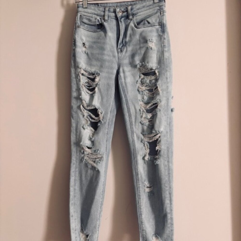 American Eagle Ripped Mom Jean - Size 0